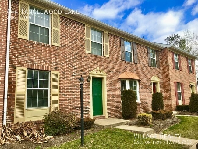 Building Photo - 444 Tanglewood Ln
