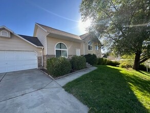 Building Photo - 1175 W 1420 N