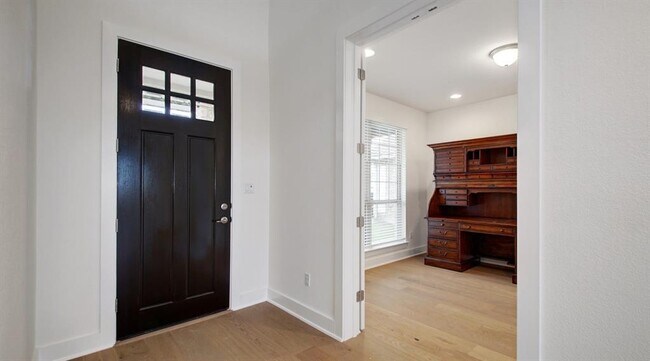 Foto del edificio - 213 Poole Ln