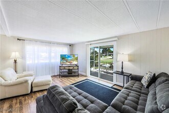 Building Photo - 21 Lemans Dr