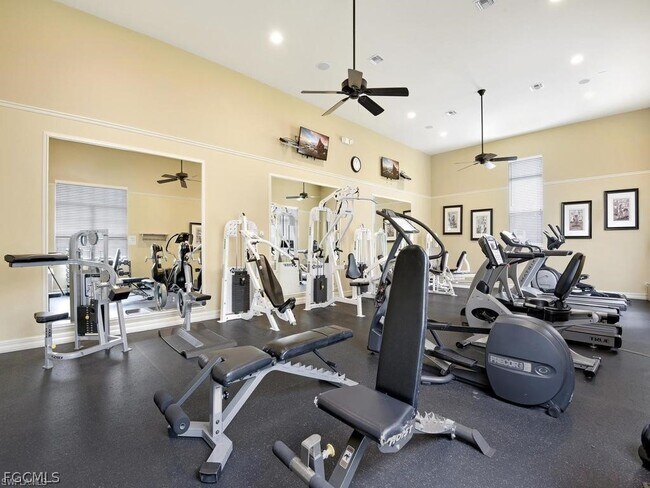 Foto del edificio - 8554 Athena Ct