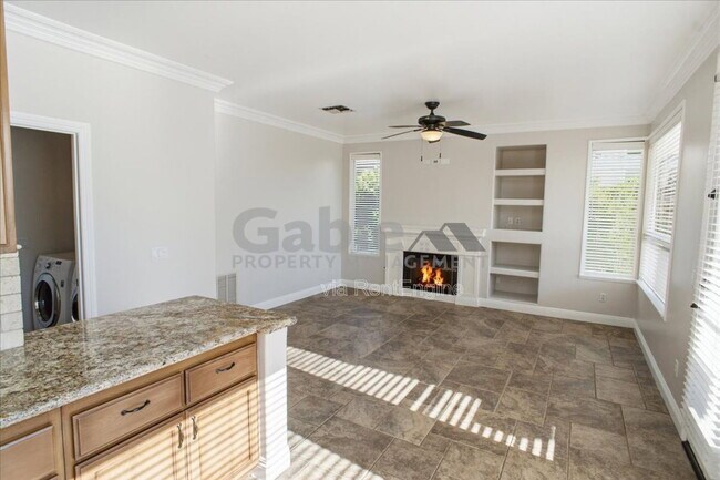 Building Photo - 27523 Wellsley Way