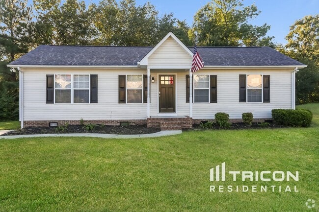 Building Photo - 1657 Lemming Dr SE