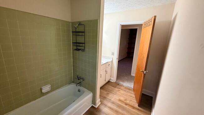 Foto del edificio - Antioch House - 2 bedrooms , 1.5 bathroom