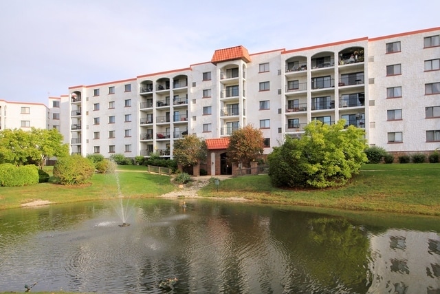 Building Photo - 375 Plum Creek Dr