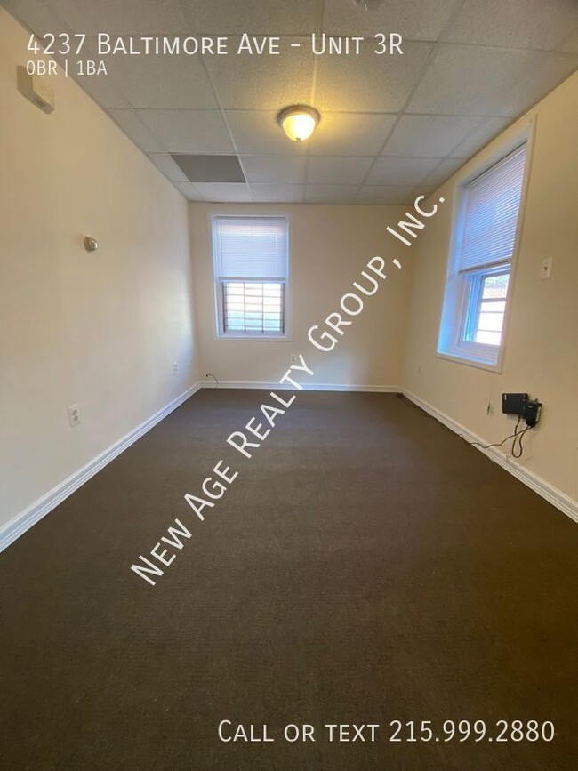 Foto del edificio - Studio Apartment Near Clark Park - Lease L...