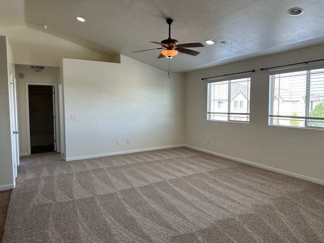 Building Photo - 6973 Village River Ln