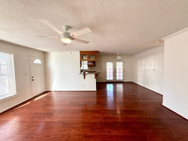 Foto del edificio - 236 E 46th St