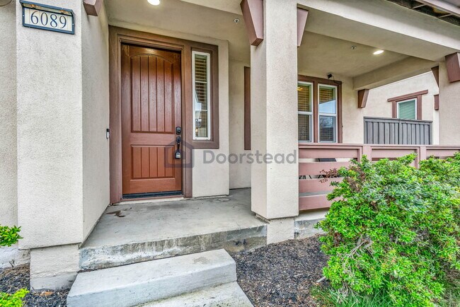 Building Photo - 6089 Sunstone Dr