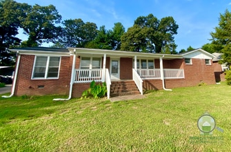 Building Photo - 1409 W Parker Rd