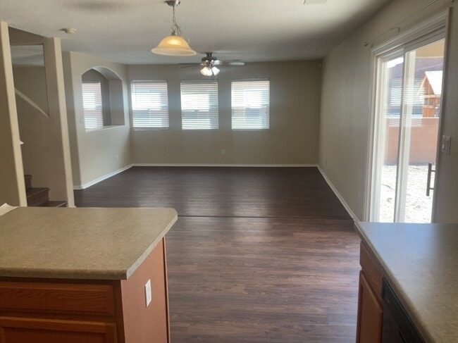 Building Photo - 1804 Sierra Norte Loop NE