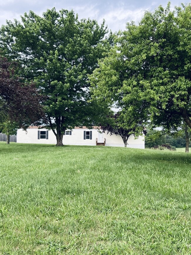 Building Photo - 2328 Oak Hill Rd
