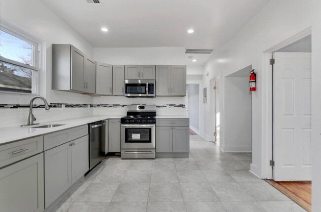 Foto del edificio - 53 Oak Ave