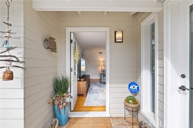 Building Photo - 208 W Avenida De Los Lobos Marinos