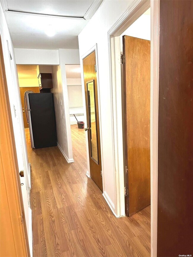 Building Photo - 133 Bay 47th St