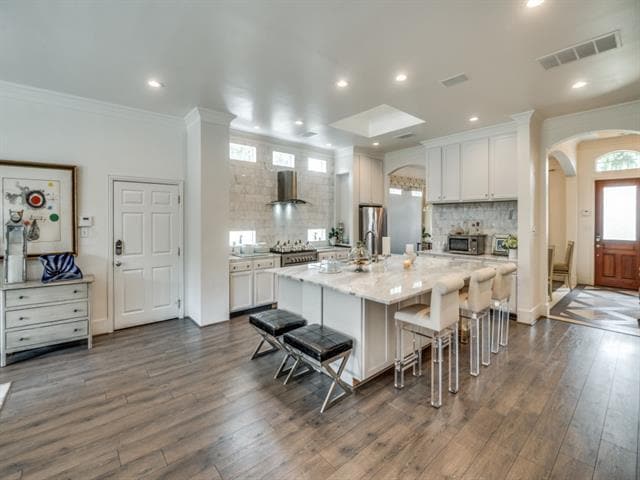 Building Photo - 6702 Oriole Dr