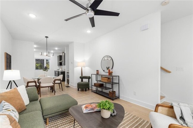 Foto del edificio - 1438 Walker Pl SE