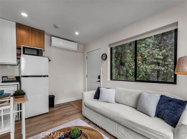 Foto del edificio - 24405 Lemay St