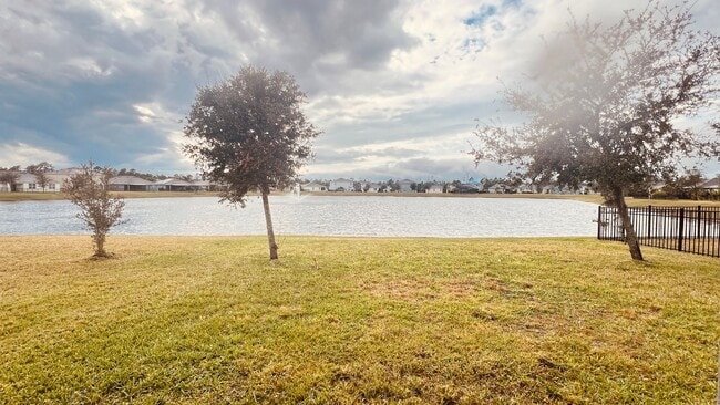 Building Photo - Beautiful, 3 Bedroom, 2 Bathroom Home in N...