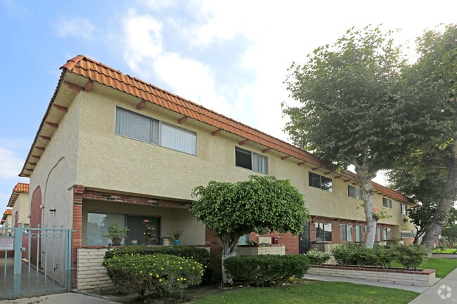 Building Photo - Norwalk Village