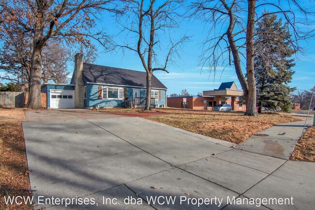 Foto del edificio - 4 br, 2 bath House - 3618 SW 10th Ave.