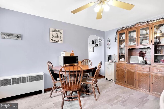 Kitchen - 12209 Williamsport Pike