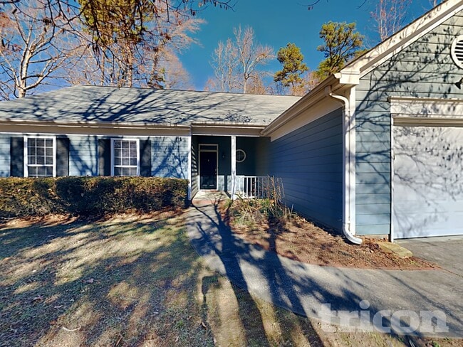 Foto del edificio - 5207 Hedgecrest Pl
