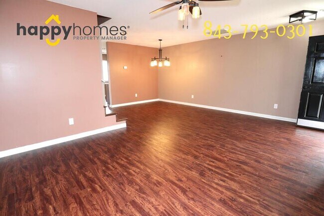 Foto del edificio - 3102 Poplar Grove Pl