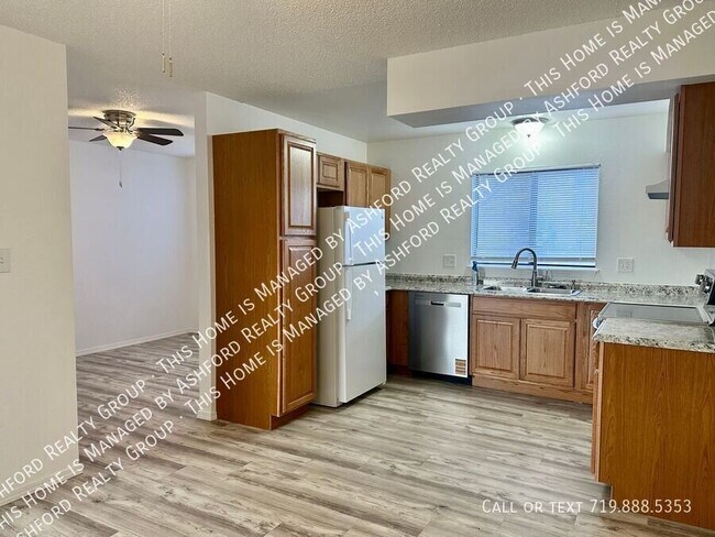 Foto del edificio - 1120 Yuma St