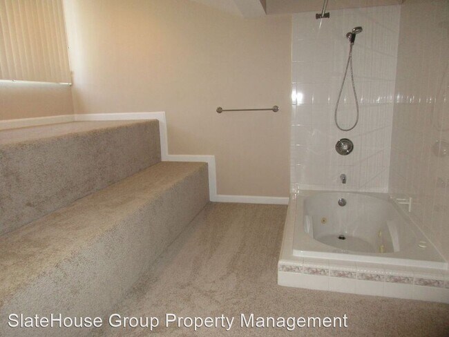 Foto del edificio - 2 br, 2 bath House - 4526 N Progress Ave  ES