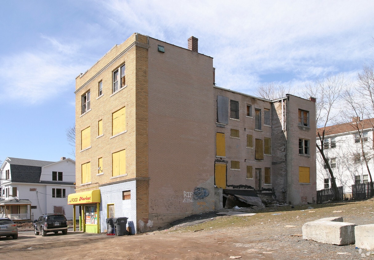 Building Photo - 20 Greenfield St