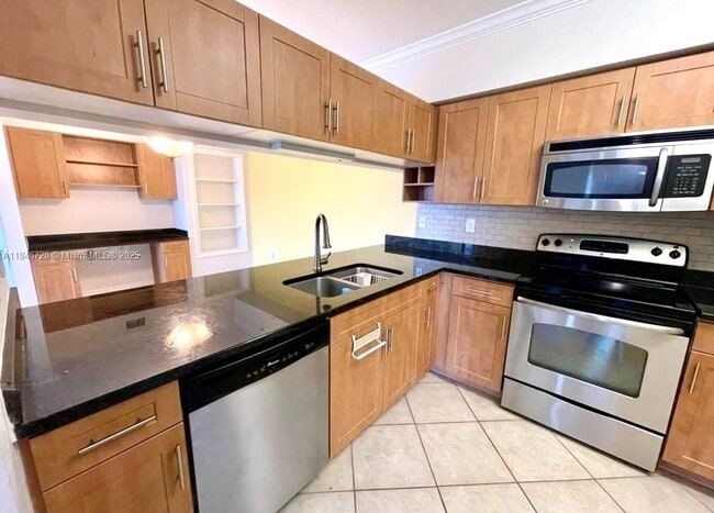 Foto del edificio - 6418 Emerald Dunes Dr