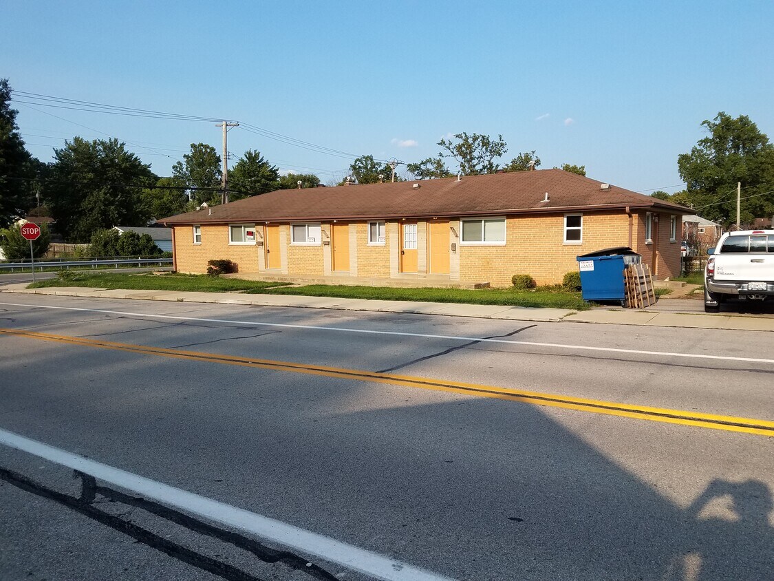 8000 Mathilda Ave Unit 1, Affton, MO 63123 Apartments in Affton, MO