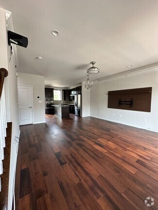 Building Photo - 42624 Lisburn Chase Ter