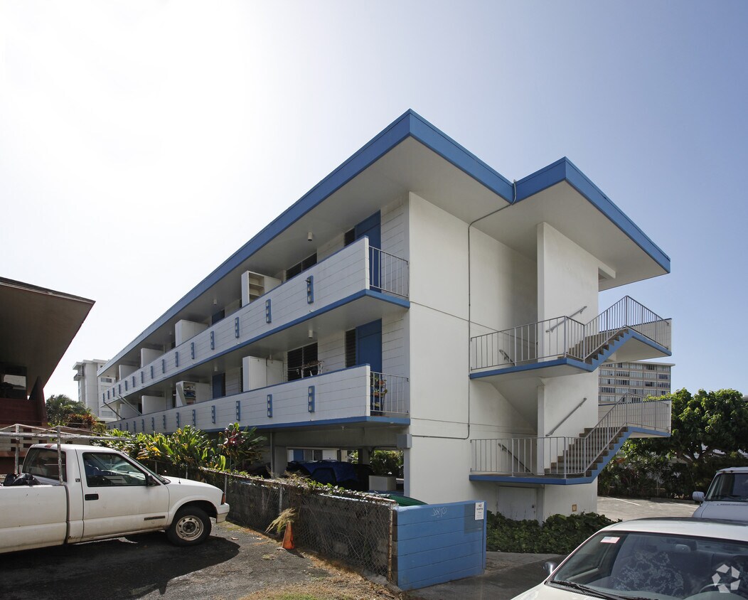Building Photo - 1735 Anapuni St