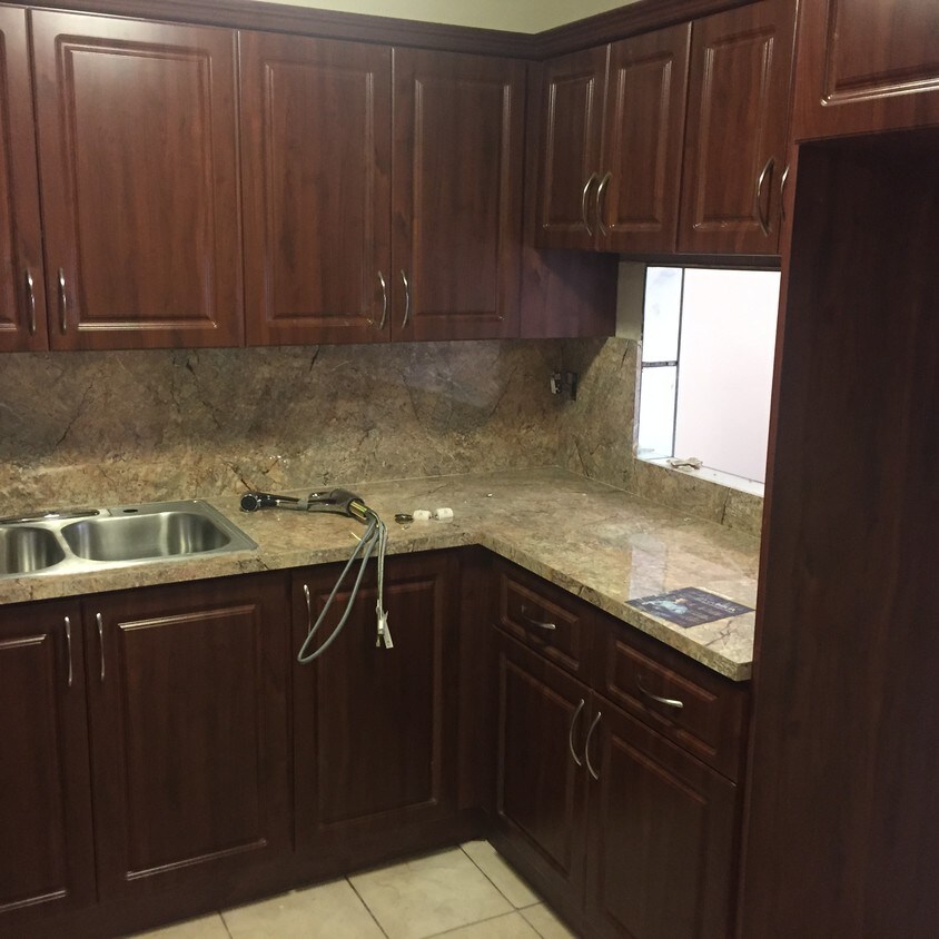 Foto principal - 6125 W 20th Ave