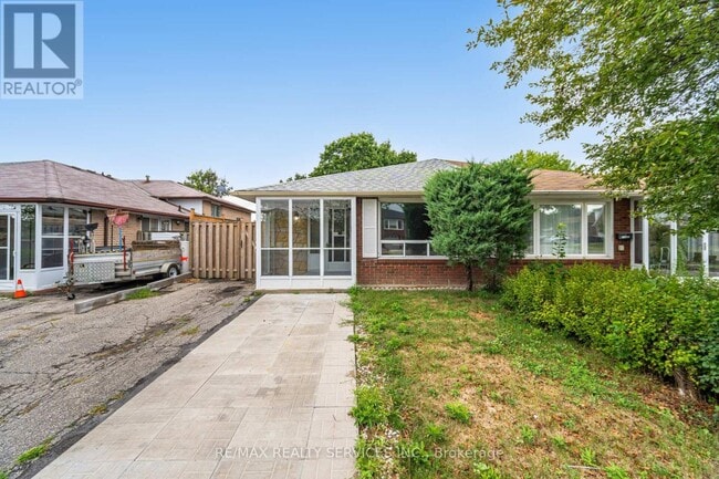 Building Photo - 7386 Netherwood Rd