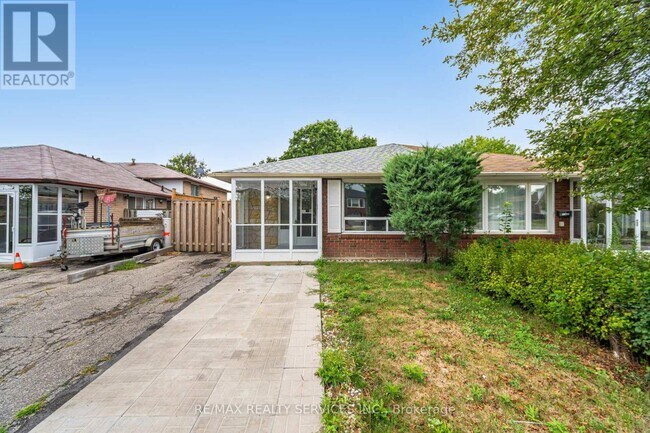 Photo du bâtiment - 7386 Netherwood Rd