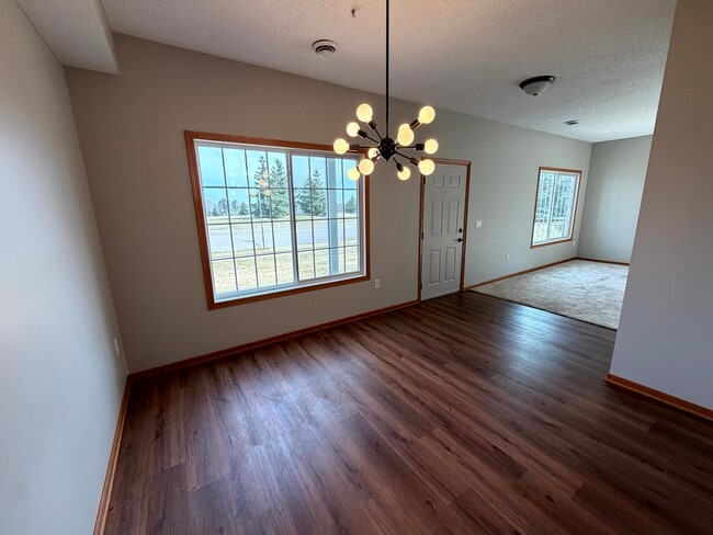 Building Photo - 1171 Bergmann Dr