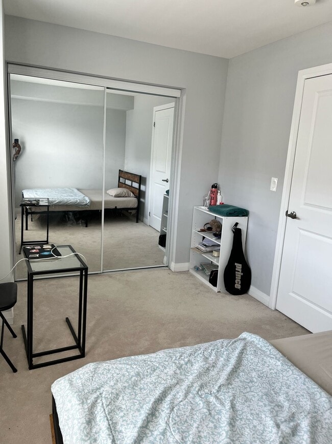 Room - 18 Caroline Carpenter Grv