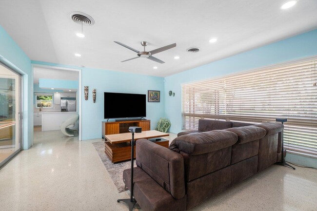 Foto del edificio - 714 Hillcrest Rd
