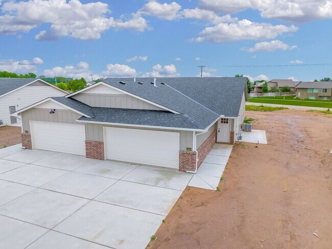 Foto del edificio - 2432 S Wheatland St