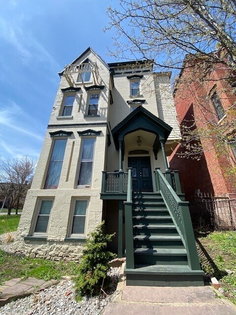 Foto del edificio - 157 S Fitzhugh St