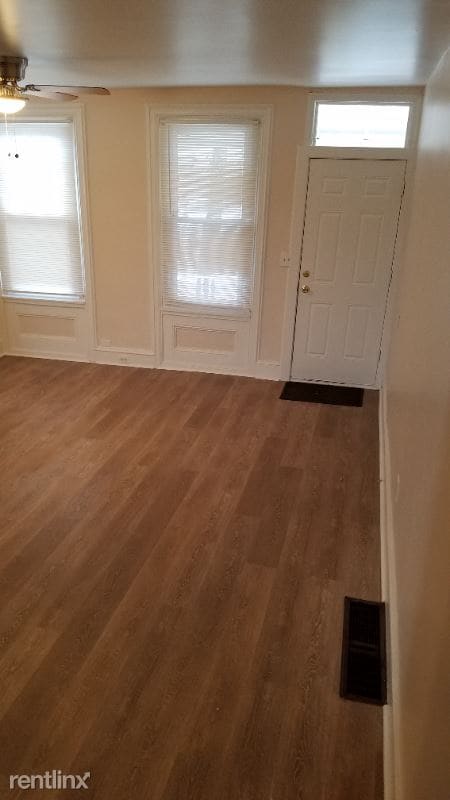 Foto del edificio - 4 br, 1 bath House - 1009 Cherry St