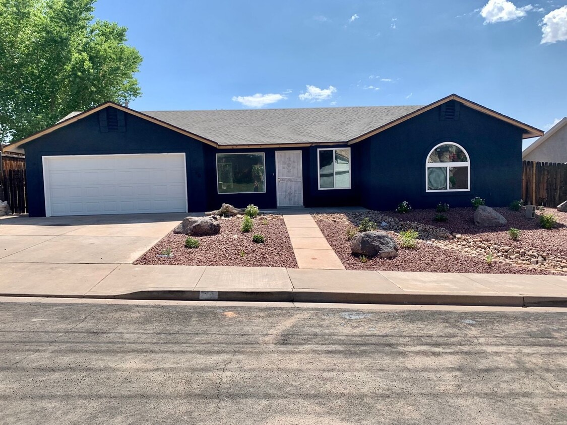 Primary Photo - Four Bedroom Remodeled Home in Red Cliffs