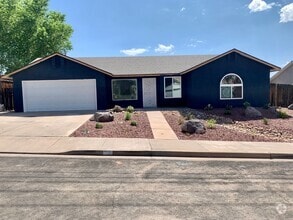 Building Photo - 266 N 2000 E