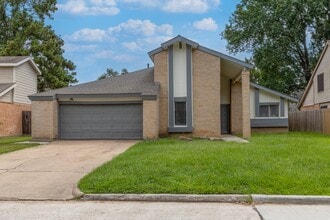 Building Photo - 16830 Spruce Run Dr