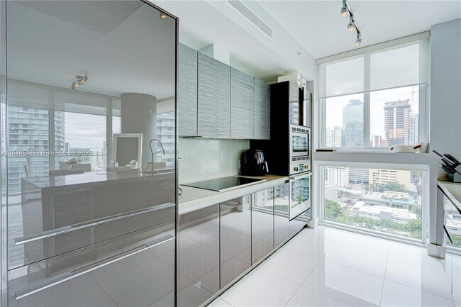 Foto del edificio - 1080 Brickell Ave