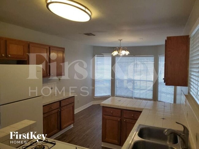 Foto del edificio - 21134 Western Valley Dr