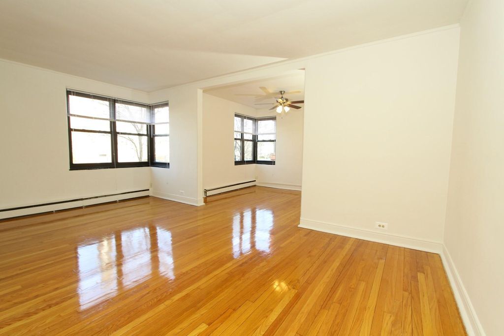Foto principal - 6200 N Hoyne Ave